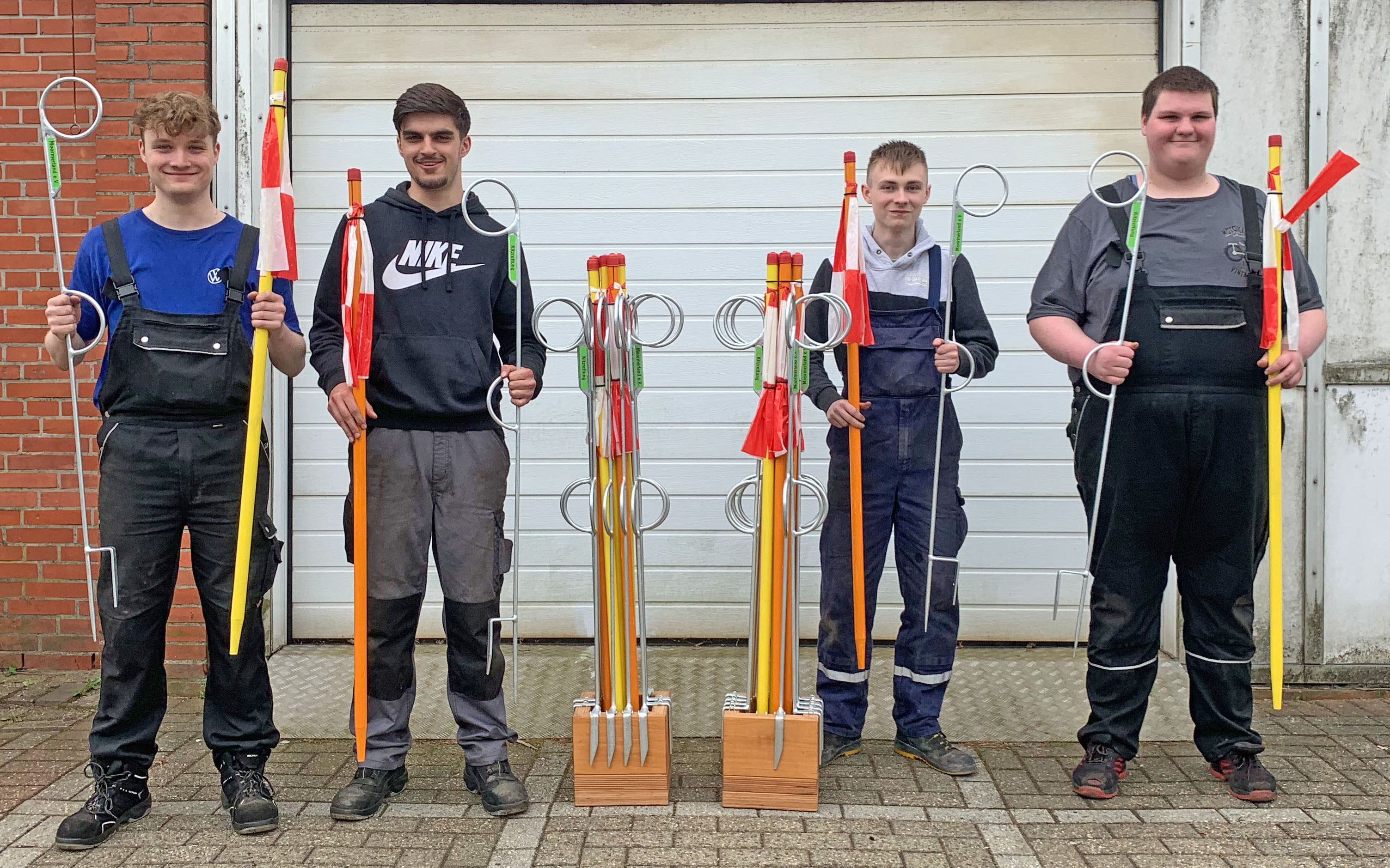 Schüler der BBS II Emden unterstützen Rehkitzrettung in Moormerland